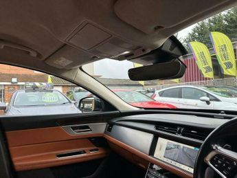 Jaguar XF 2.0i Portfolio Sportbrake Auto Euro 6 (s/s) 5dr
