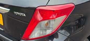 Toyota Yaris 1.0 VVT-i T Spirit Auto Euro 5 5dr