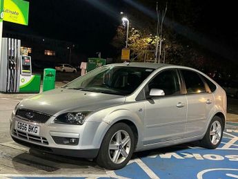 Ford Focus 1.6 Titanium 5dr