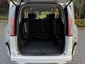 Nissan Serena Highway Star S Hybrid