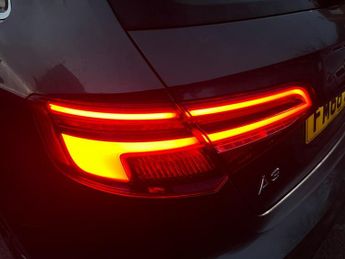 Audi A3 1.5 TFSI CoD 35 S line Sportback 5dr Petrol S Tronic Euro 6 (s/s