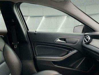 Mercedes-Benz C Class 2.1 GLA220d Sport (Executive) 7G-DCT 4MATIC Euro 6 (s/s) 5dr