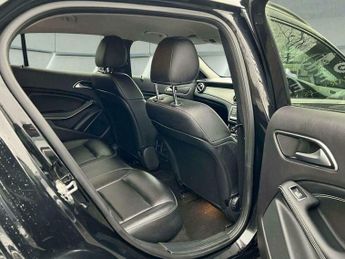 Mercedes-Benz C Class 2.1 GLA220d Sport (Executive) 7G-DCT 4MATIC Euro 6 (s/s) 5dr