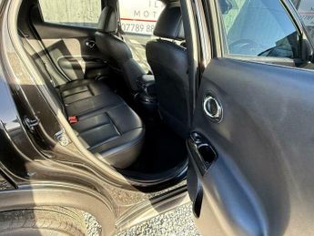 Nissan Juke 1.6 Tekna XTRON Euro 5 5dr
