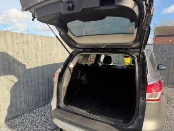 Ford Kuga 2.0 TDCi Zetec Powershift AWD Euro 5 5dr