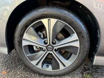 Nissan Leaf 40kWh N-Connecta Auto 5dr