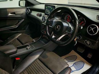 Mercedes-Benz C Class 2.1 GLA220d AMG Line 7G-DCT 4MATIC Euro 6 (s/s) 5dr