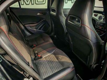 Mercedes-Benz C Class 2.1 GLA220d AMG Line 7G-DCT 4MATIC Euro 6 (s/s) 5dr