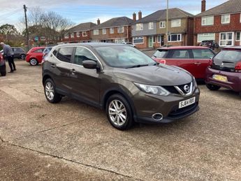Nissan Qashqai 1.2 DIG-T Acenta Premium SUV 5dr Petrol Manual 2WD Euro 5 (s/s) 