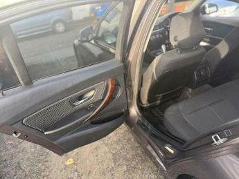 BMW 3 SERIES 2.0 320d SE Auto Euro 5 (s/s) 4dr