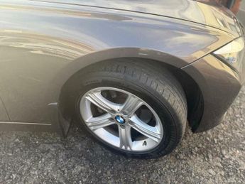 BMW 3 SERIES 2.0 320d SE Auto Euro 5 (s/s) 4dr