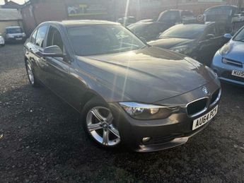 BMW 3 SERIES 2.0 320d SE Auto Euro 5 (s/s) 4dr