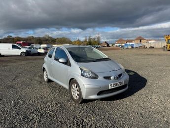 Toyota AYGO VVT-I PLATINUM