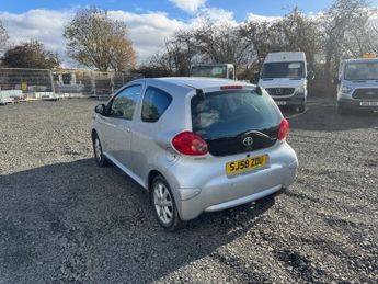 Toyota AYGO VVT-I PLATINUM