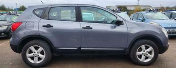 Nissan Qashqai 2.0 Visia CVT 2WD 5dr