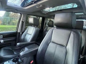 Land Rover Discovery 3.0 SD V6 Landmark Auto 4WD Euro 6 (s/s) 5dr