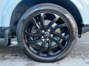 Land Rover Discovery 3.0 SD V6 Landmark Auto 4WD Euro 6 (s/s) 5dr