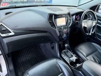 Hyundai Santa Fe 2.2 CRDi Premium Auto 4WD Euro 5 5dr (7 seat)