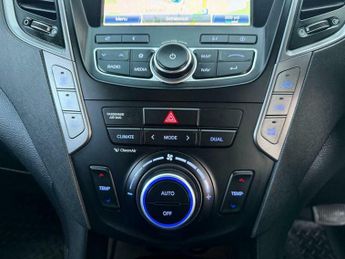 Hyundai Santa Fe 2.2 CRDi Premium Auto 4WD Euro 5 5dr (7 seat)