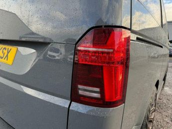 Volkswagen Transporter T32 TDI KOMBI HIGHLINE