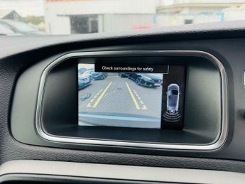 Volvo V40 1.6 T4 R-Design Lux Nav Hatchback 5dr Petrol Powershift Euro 5 (