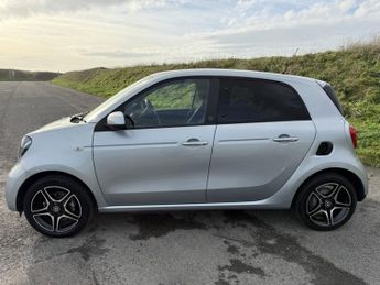 Smart ForFour 17.6kWh Premium Hatchback 5dr Electric Auto (22kW Charger) (82 p