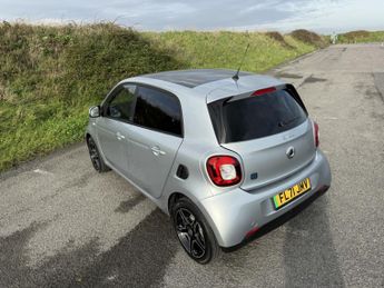 Smart ForFour 17.6kWh Premium Hatchback 5dr Electric Auto (22kW Charger) (82 p