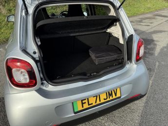 Smart ForFour 17.6kWh Premium Hatchback 5dr Electric Auto (22kW Charger) (82 p