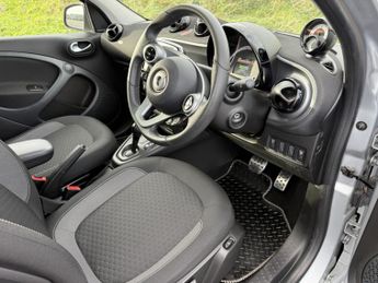 Smart ForFour 17.6kWh Premium Hatchback 5dr Electric Auto (22kW Charger) (82 p