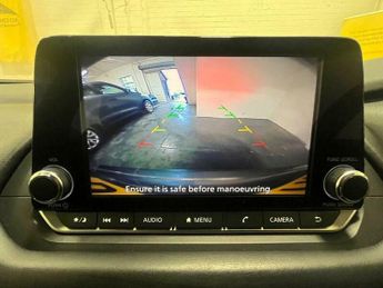 Nissan Qashqai 1.3 DIG-T MHEV Acenta Premium XTRON Euro 6 (s/s) 5dr