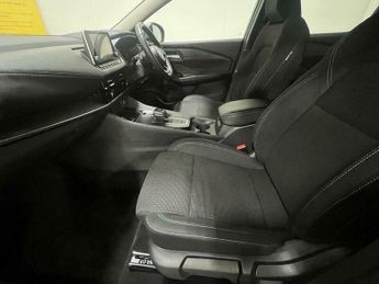 Nissan Qashqai 1.3 DIG-T MHEV Acenta Premium XTRON Euro 6 (s/s) 5dr