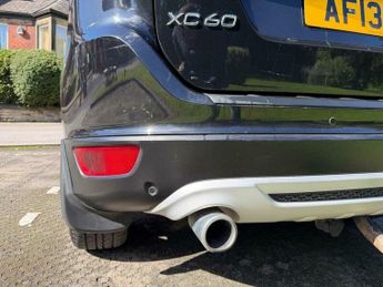 Volvo XC60 2.4 D5 R-Design Geartronic AWD Euro 5 5dr