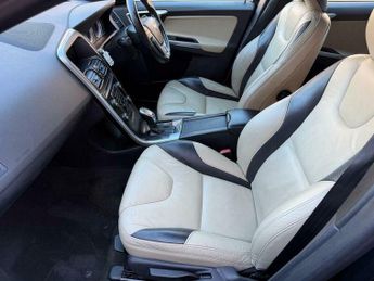 Volvo XC60 2.4 D5 R-Design Geartronic AWD Euro 5 5dr