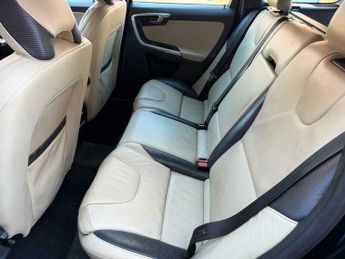 Volvo XC60 2.4 D5 R-Design Geartronic AWD Euro 5 5dr