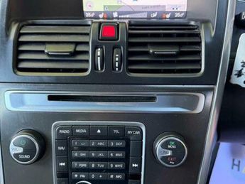 Volvo XC60 2.4 D5 R-Design Geartronic AWD Euro 5 5dr