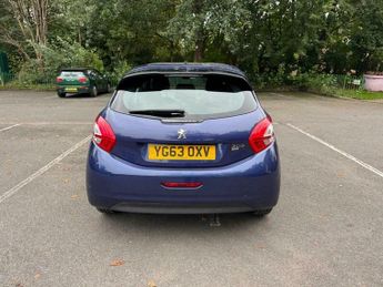 Peugeot 208 1.4 e-HDi Active EGC Euro 5 (s/s) 5dr