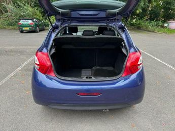 Peugeot 208 1.4 e-HDi Active EGC Euro 5 (s/s) 5dr