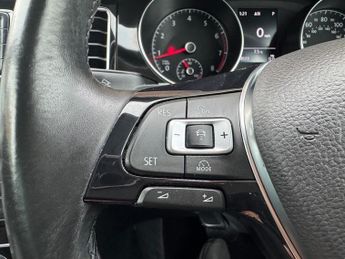 Volkswagen Golf GT TSI DSG