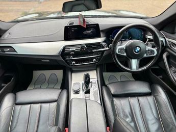 BMW 5 SERIES 2.0 520d M Sport Auto Euro 6 (s/s) 4dr