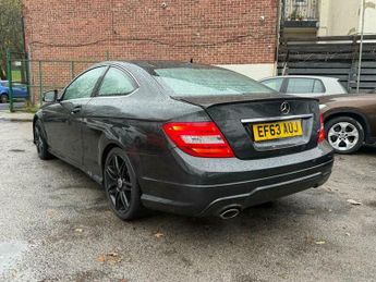 Mercedes-Benz C Class 2.1 C220 CDI AMG Sport Plus G-Tronic+ Euro 5 (s/s) 2dr