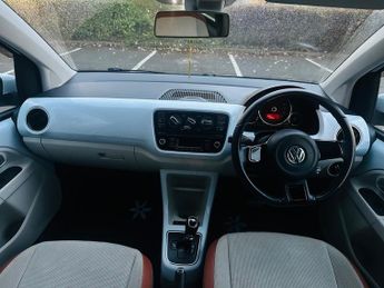 Volkswagen Up 