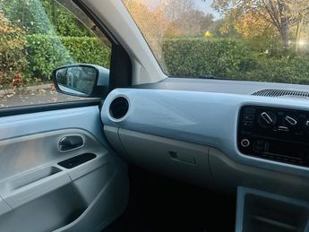 Volkswagen Up 