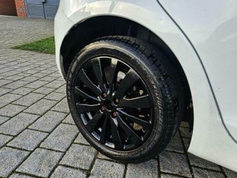 Suzuki Swift 1.2 SZ4 Auto Euro 5 5dr