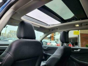 Ford Kuga 2.5 Duratec 14.4kWh Vignale CVT Euro 6 (s/s) 5dr