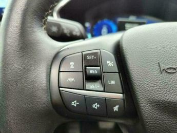 Ford Kuga 2.5 Duratec 14.4kWh Vignale CVT Euro 6 (s/s) 5dr