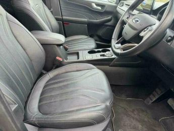 Ford Kuga 2.5 Duratec 14.4kWh Vignale CVT Euro 6 (s/s) 5dr