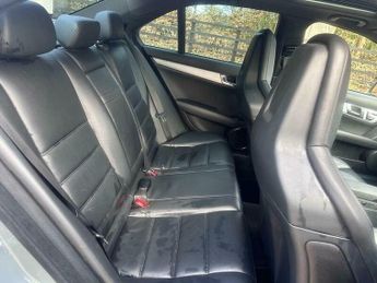 Mercedes-Benz C Class 6.3 C63 V8 AMG G-Tronic Euro 5 4dr