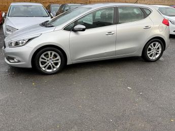 Kia Ceed 1.6 CRDi 2 Auto Euro 5 5dr 126BHP
