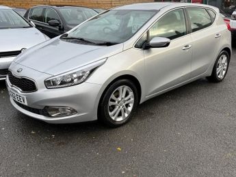 Kia Ceed 1.6 CRDi 2 Auto Euro 5 5dr 126BHP