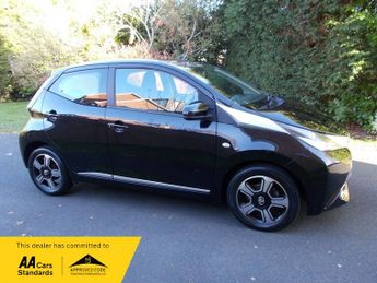 Toyota AYGO 1.0 VVT-i x-clusiv Hatchback 5dr Petrol Manual Euro 5 Euro 5 (68